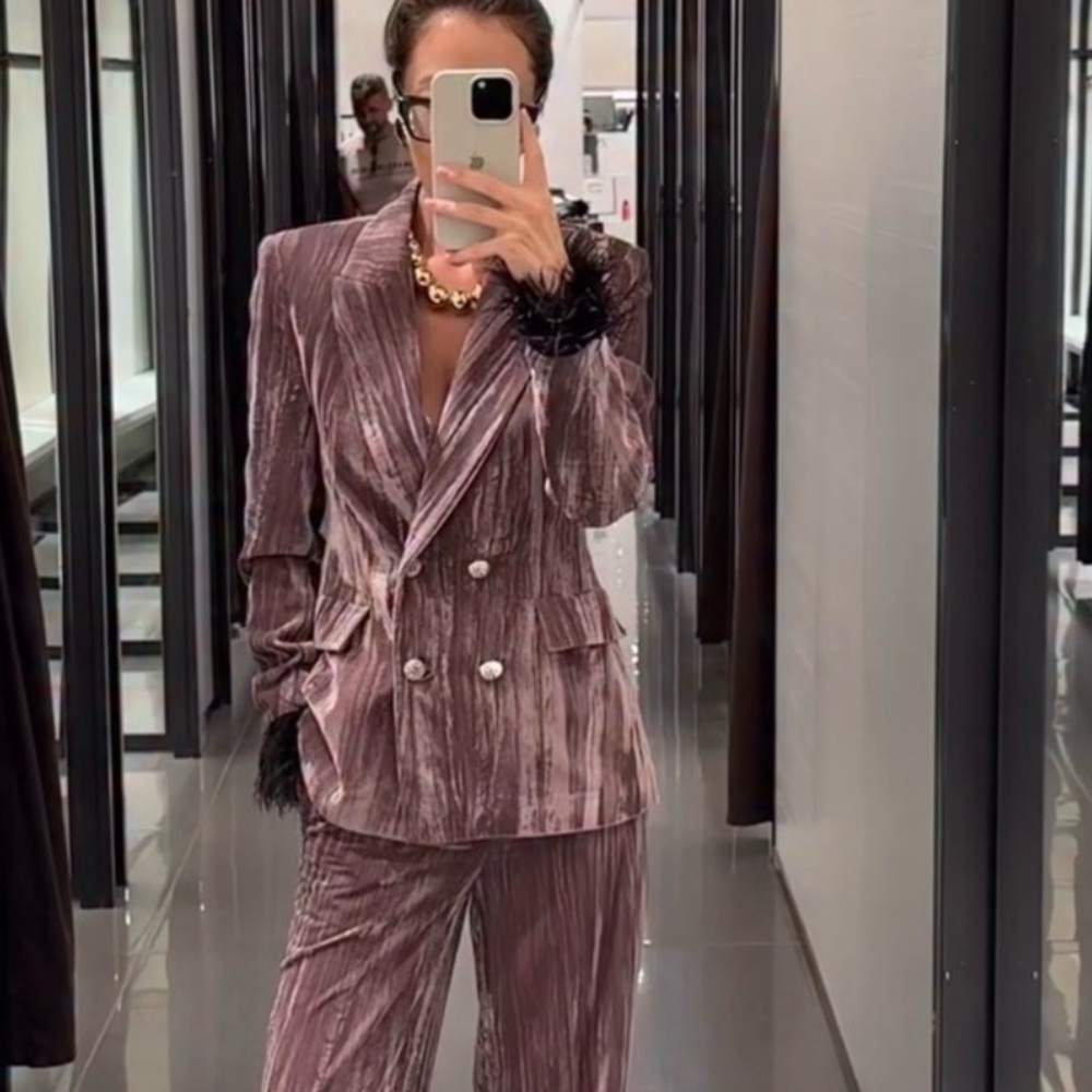 Zara velvet blazer - Picture 1 of 4